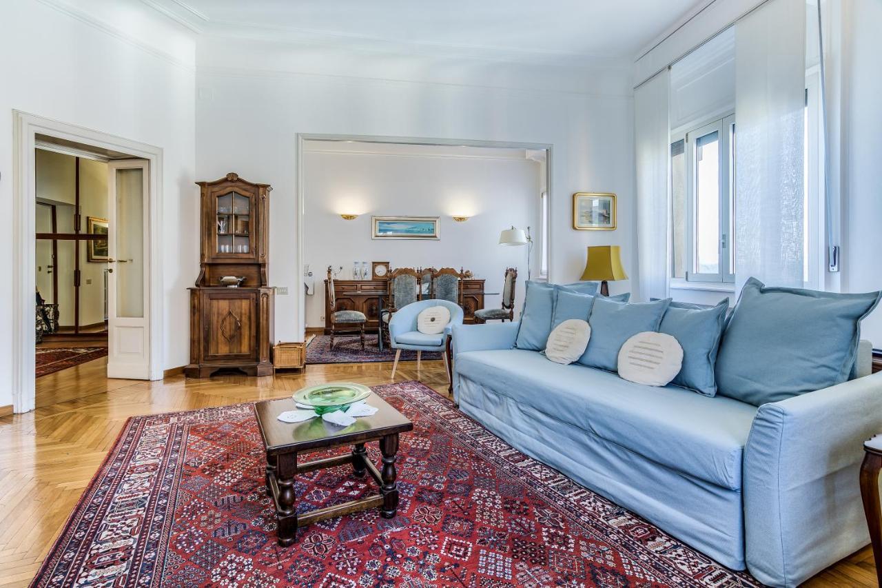Huge Center Milan Guastalla Gardens 8Pax Bagian luar foto
